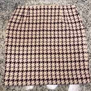 WHBM Wool Houndstooth Pencil Skirt size6